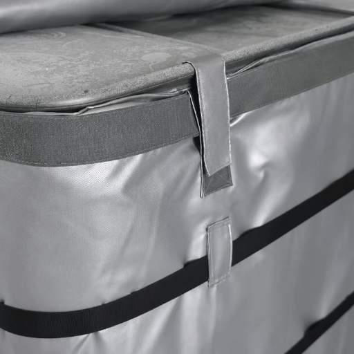 Fastening and flexible insulated construction