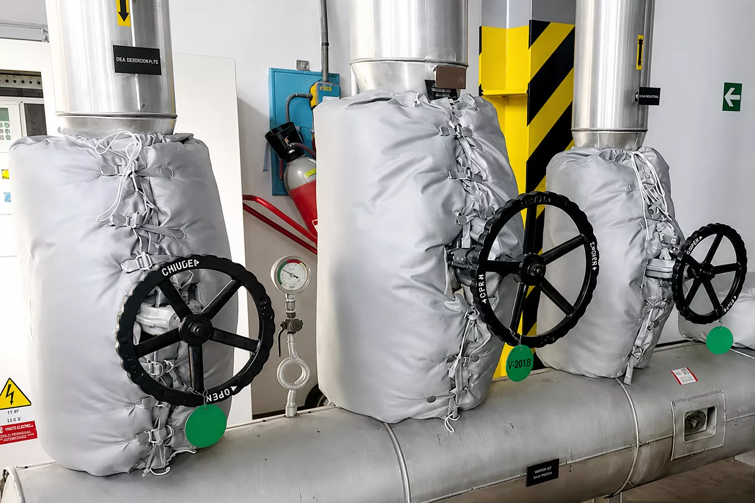 Custom Pipe Heating Blankets applied to irregular components